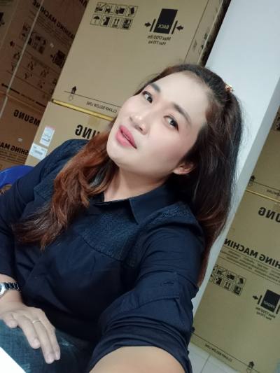 Kanpitcha 37 Jahre Mukdahan Thailand