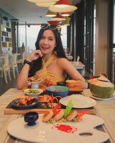 Mai 34 ans Bangkok  Thaïlande