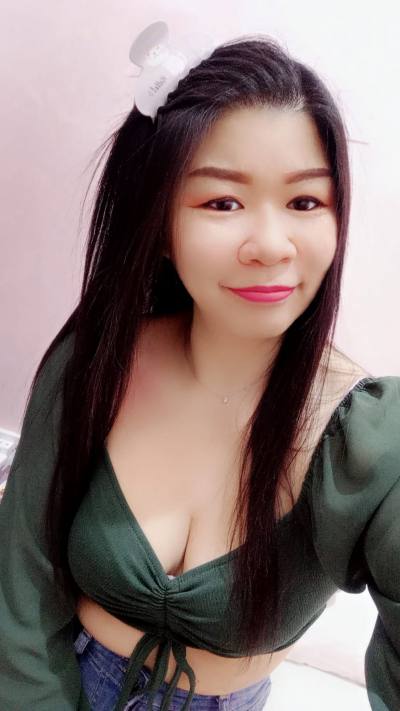 Rin 34 ans Bangkok Thaïlande