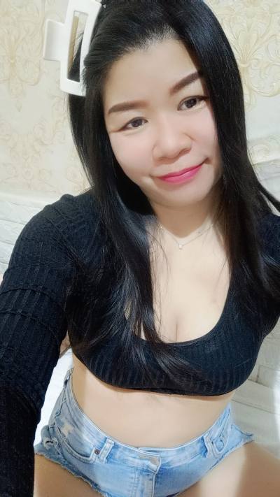 Rin 34 ans Bangkok Thaïlande