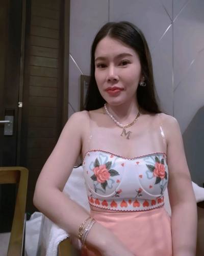 Vanda 34 ans Krabi Thaïlande