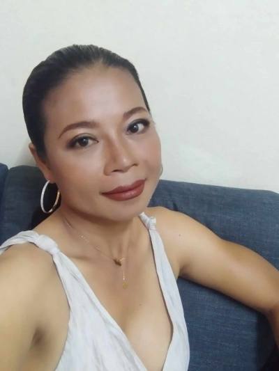 Tanittha 42 Jahre Phon Thailand