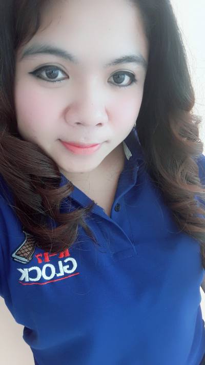 Alisa 32 Jahre Samut Sakhon Thailand