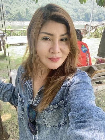 Phitcha 51 ans Loei Thaïlande