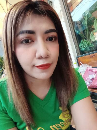 Nadia 30 ans Bangkok Thaïlande