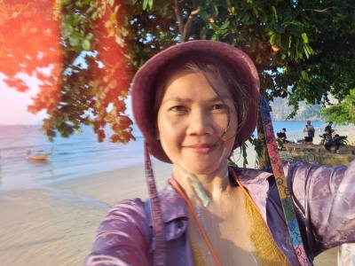 Nuy 41 years Krabi Thailand