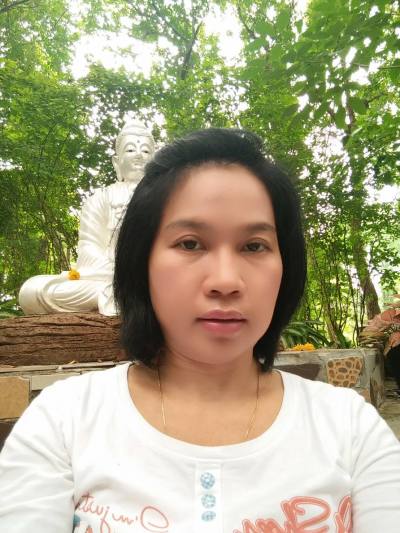 Bee 54 ans Bangkok  Thaïlande