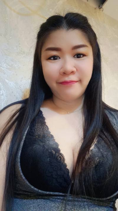 Rin 34 ans Bangkok Thaïlande