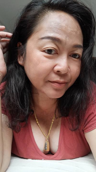 Narin 52 Jahre Loei Thailand