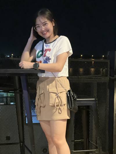 Gigi 27 years Nonkhai Thailand