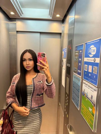 Barbie 26 ans Bangkok  Thaïlande