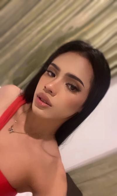 Kira 19 Jahre Phuket Patong Thailand