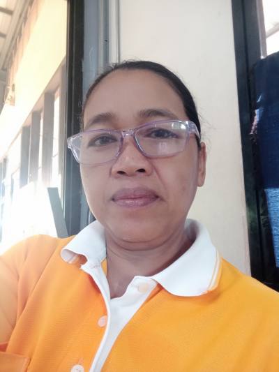 Areerat 47 ans Thi Thaïlande