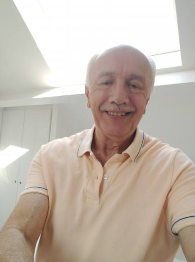 Jean-marc 75 ปี Saint Aignan  France