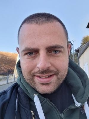 Alexandre 34 ans Epernon  France