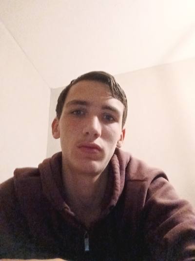 Luciano 18 ans  France